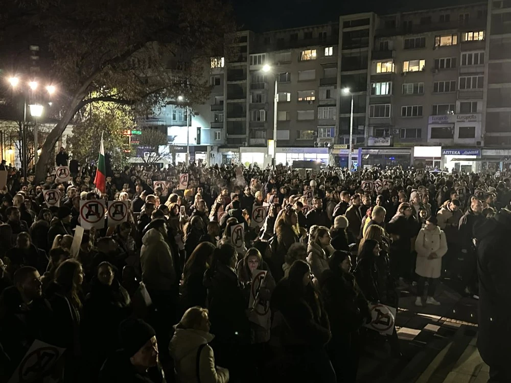 hiliadi protest plovdiv sreshtu 483[1]