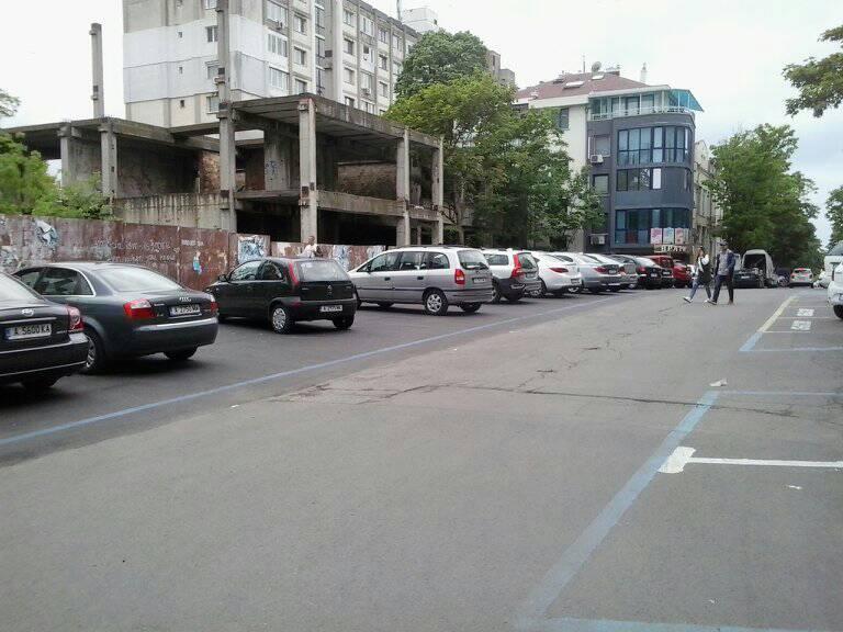 ferdinandova parking