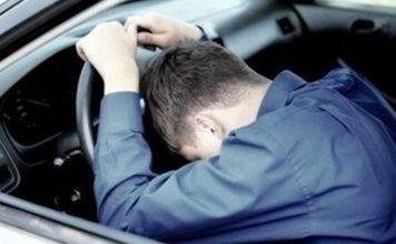 Пиян пишлигар с близо 2 промила алкохол се заби в паркирани коли в Созопол! Image 7431454 500 01