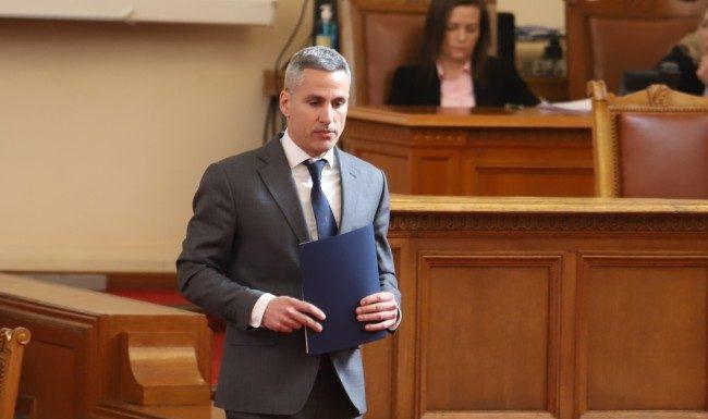 Имената в кабинета на Гюров (неофициален списък)! 0000528956 article21