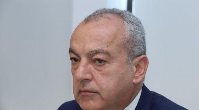 Уникално безхаберие! Финансовият министър : Бюджетът не включва наши политики! donev1