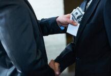 20 милиарда за Бюрокрацията? Време е чиновниците да се осигуряват сами! korupcia121