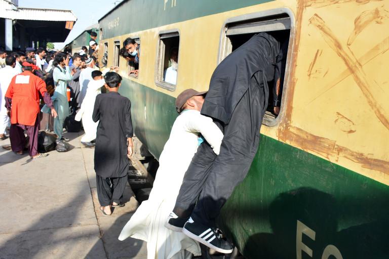 Homecoming trips to celebrate Eid al Fitr in Pakistan