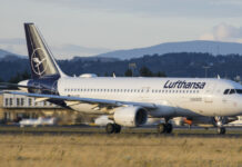 Стачка парализира „Луфтханза“, засегнати са шест полета от и до България! Lufthansa Airbus A320 on the runway at airport Graz departing for a flight to Munich