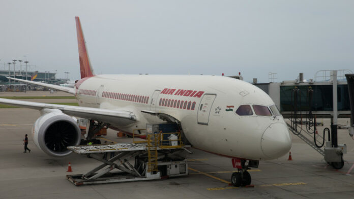 Air India Boeing 787 at Incheon International Airport