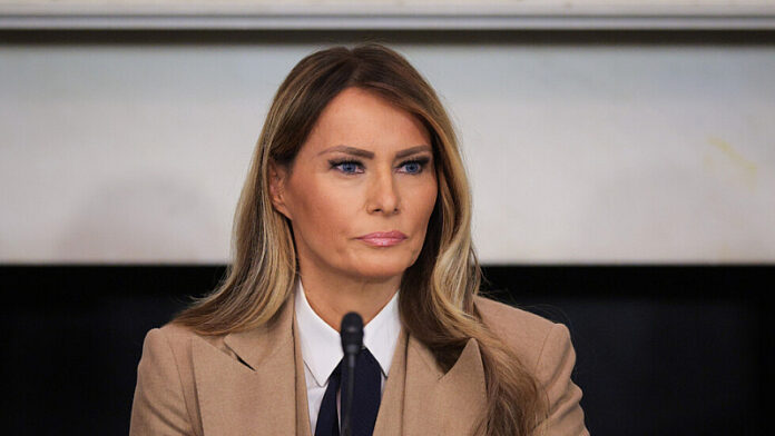 melania[1]
