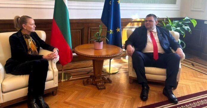 3333a 1200x628 resize quadrant(C)[1]