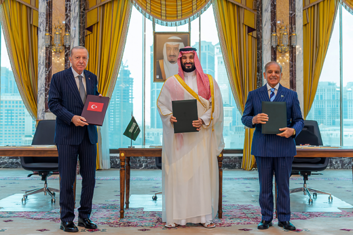 turcia sauditska arabia i pakistana tristranno sporazumenie za otbrana 7 avgust 2026 meka ap bta l[1]